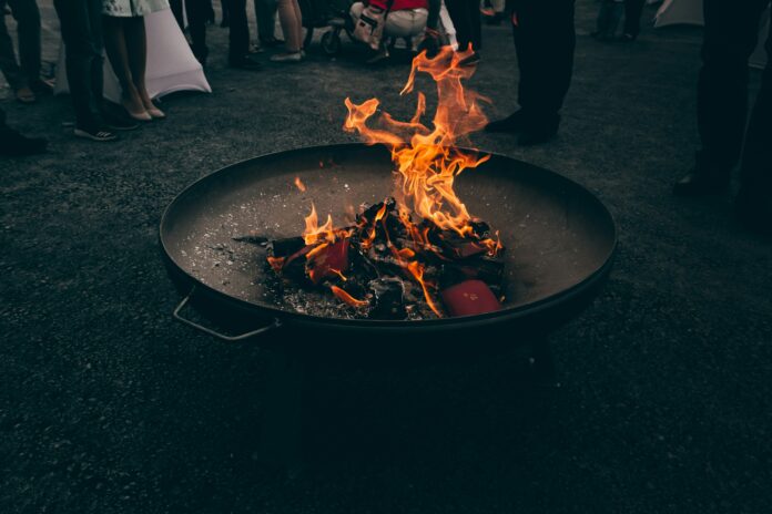 Seeing firepit in a dream in islam khwab mai aatish daan dekhna